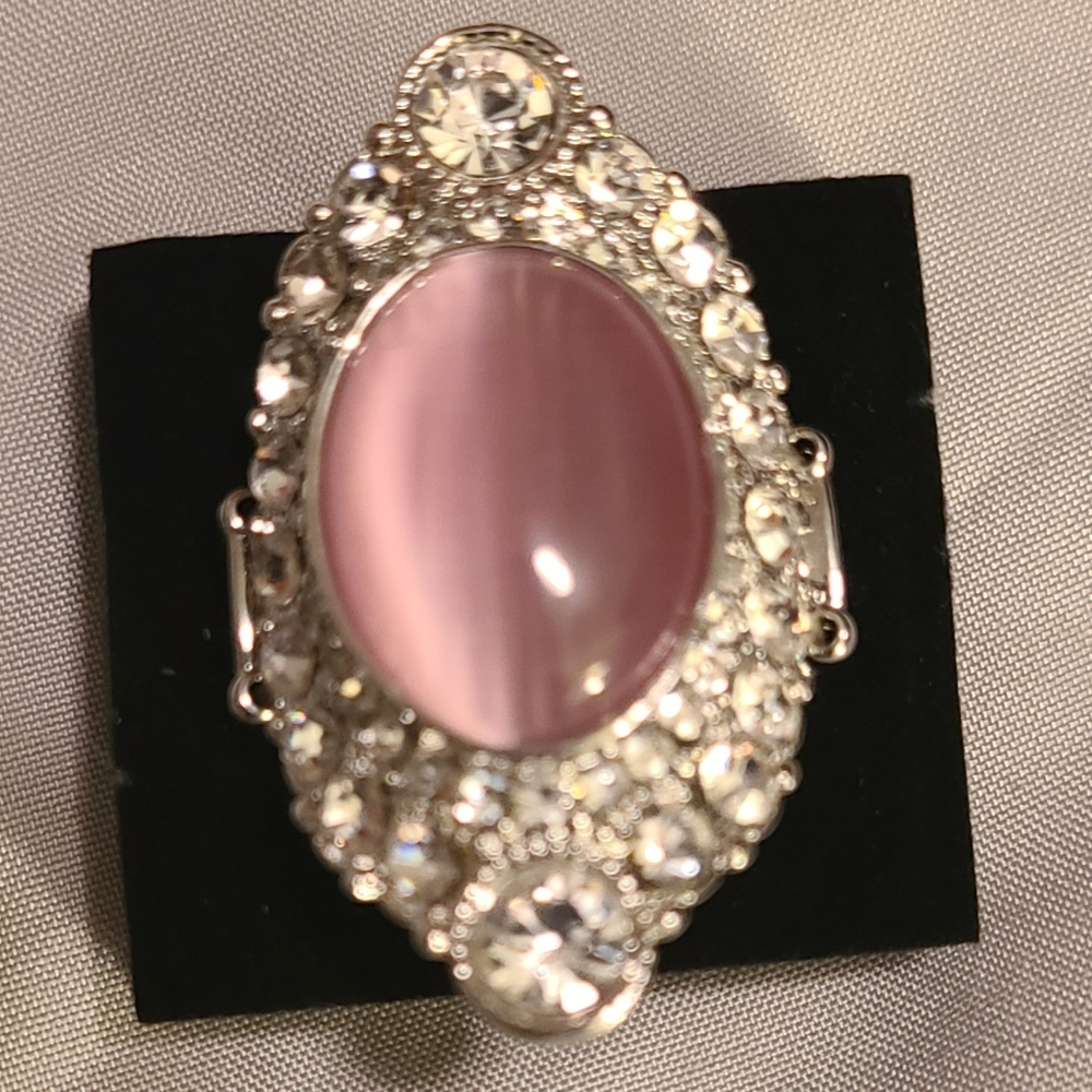 Silver Ring with pink 💗 stone